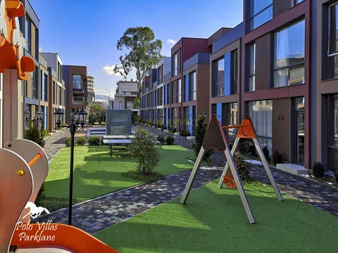 Тан-хаус в новом жилом коттеджном комплексе Polo Villas Parklane с видом на горы в городе Батуми.