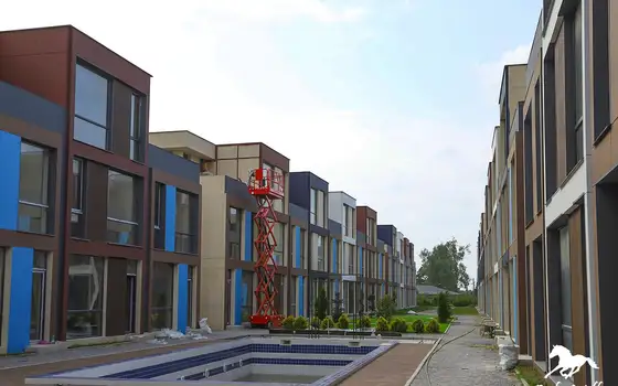 Тан-хаус в новом жилом коттеджном комплексе Polo Villas Parklane с видом на горы в городе Батуми.