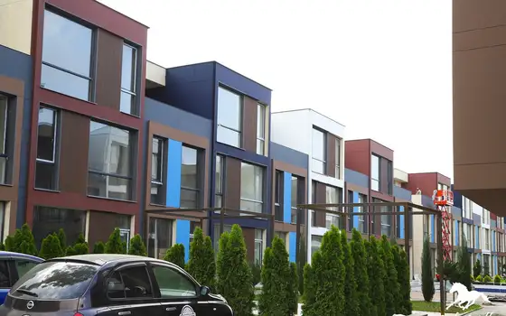 Тан-хаус в новом жилом коттеджном комплексе Polo Villas Parklane с видом на горы в городе Батуми.