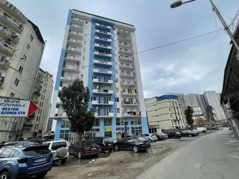 Новый жилой дом на ул ген. Аслана Абашидзе. Квартиры в новом жилом доме с видом на горы и на город Батуми.