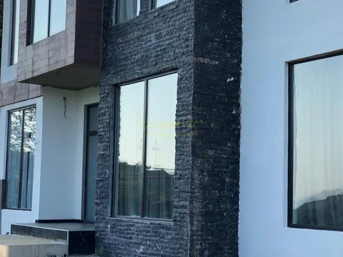 Новый жилой комплекс с видом на море и на горы в Ахалисопели. Вилла в городе Батуми. Грузия.