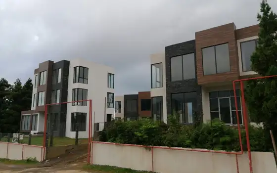 Новый жилой комплекс с видом на море и на горы в Ахалисопели. Вилла в городе Батуми. Грузия.