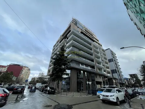 Новый жилой дом в центре города Батуми. Квартиры с видом на море и на горы.