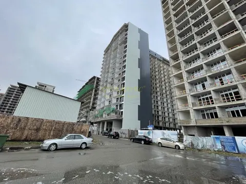 Новый жилой дом гостиничного типа AL MAREу моря на Новом бульваре в Батуми. Апартаменты у моря с видом на море и на горы