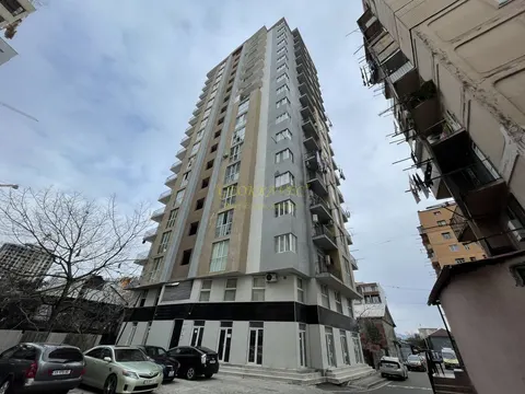 Квартиры от застройщика в новом жилом доме в Батуми. Квартиры с видом на море и на горы у футбольного стадиона в Батуми.