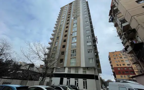 Квартиры от застройщика в новом жилом доме в Батуми. Квартиры с видом на море и на горы у футбольного стадиона в Батуми.