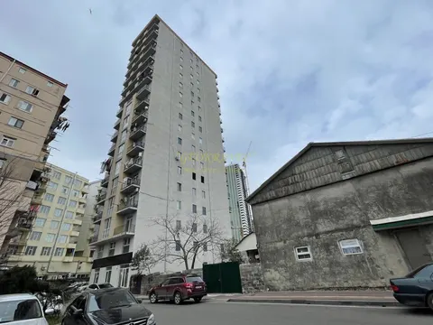 Квартиры от застройщика в новом жилом доме в Батуми. Квартиры с видом на море и на горы у футбольного стадиона в Батуми.