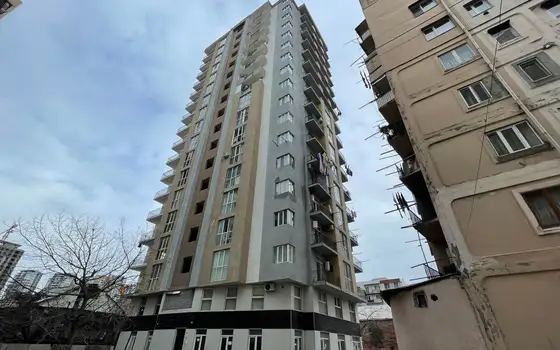 Квартиры от застройщика в новом жилом доме в Батуми. Квартиры с видом на море и на горы у футбольного стадиона в Батуми.