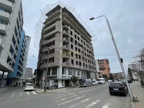 Новый жилой дом, квартиры от строителей в рассрочку в городе Батуми на улице Важа Пшавела.