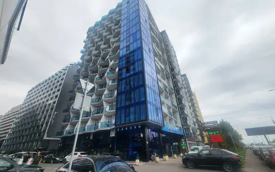 Новый 15-этажный жилой дом Black Sea Tower на первой линии от побережья моря. Квартиры с видом на море и горы., фото 2