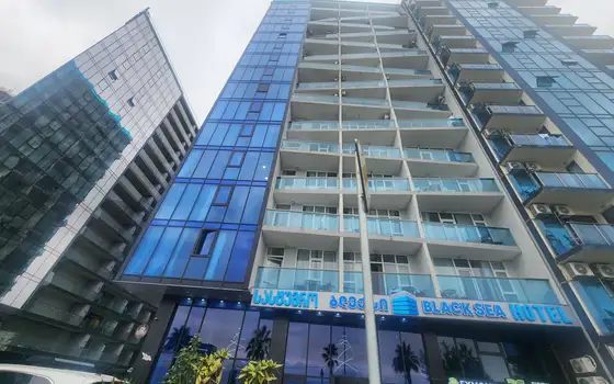 Новый 15-этажный жилой дом Black Sea Tower на первой линии от побережья моря. Квартиры с видом на море и горы., фото 4