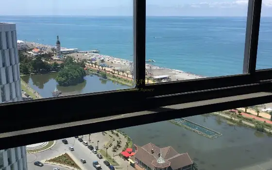 Продается квартира в "Альянс Палас" с видом на фонтан и на море.