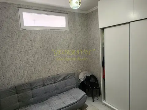 Продается четырехкомнатная квартира в Батуми.