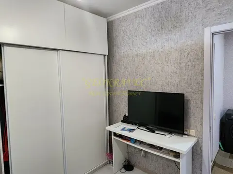Продается четырехкомнатная квартира в Батуми.