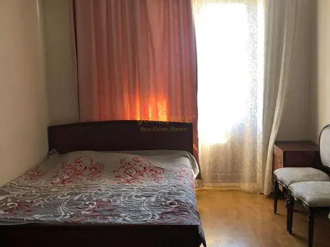 5 комнатная квартира в Чакви.
