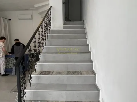 Продается действующий коммерческая площадь в городе Батуми. - სურათი 1