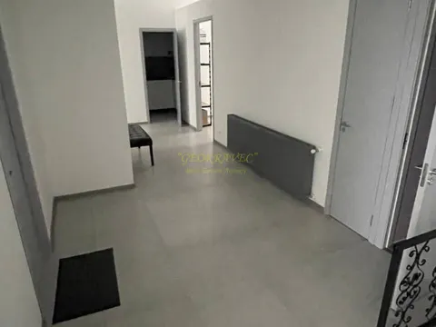 Продается действующий коммерческая площадь в городе Батуми.