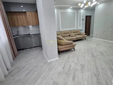 Продается трехкомнатная квартира в городе Батуми.