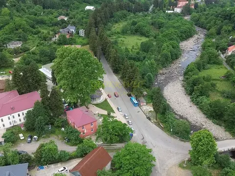 Продается земельный участок на берегу реки.