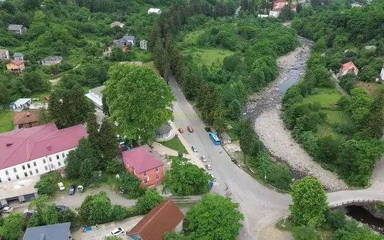 Продается земельный участок на берегу реки.