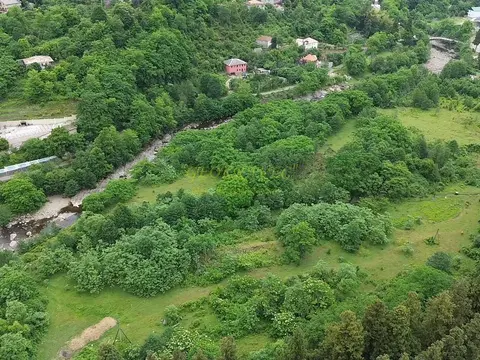 Продается земельный участок на берегу реки.