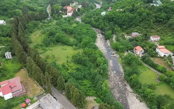 Продается земельный участок на берегу реки.