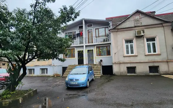 Срочно продается частный дом в старом Батуми. - სურათი 1
