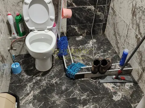 Срочно продается частный дом в старом Батуми.