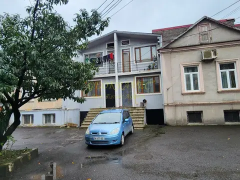 Срочно продается частный дом в старом Батуми. - изображение 1