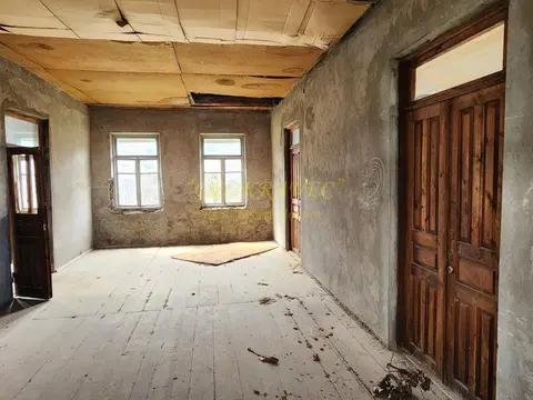 Собственный дом в тихом и спокойном месте.