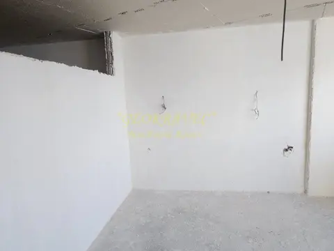 Продается трёхкомнатная квартира у моря с видом на горы и море на 26 этаже .