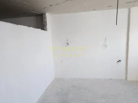 Продается трёхкомнатная квартира у моря с видом на горы и море на 26 этаже .