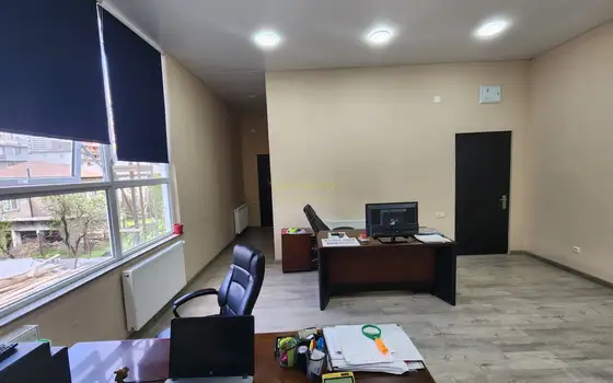Продается коммерческое помещение в городе Батуми.