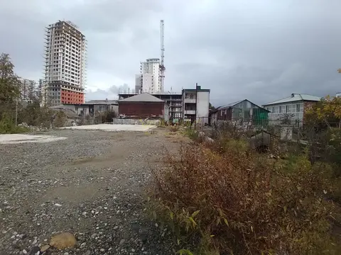 Продается инвестиционный земельный участок на аэропортовское шоссе в городе Батуми.