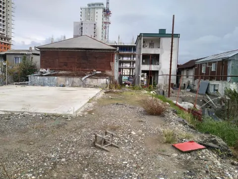 Продается инвестиционный земельный участок на аэропортовское шоссе в городе Батуми.