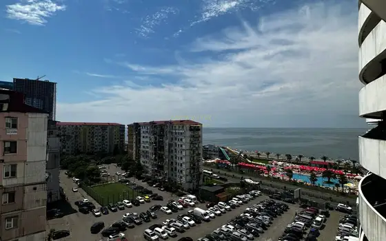 Квартира студия у моря в Батуми.