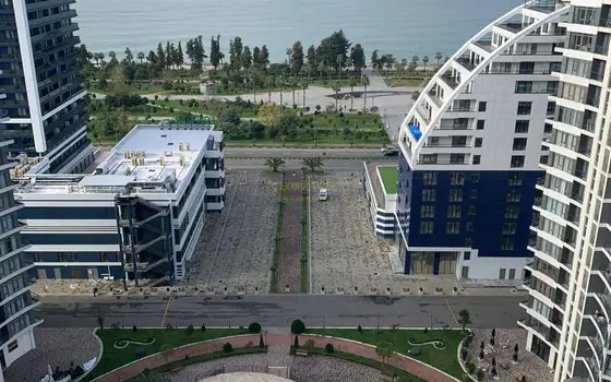 Просторная квартира с шикарным панорамным видом на море и горы в комплексе White Sails . - სურათი 1