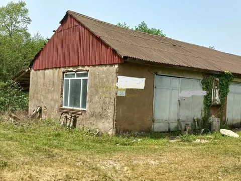 Земельный участок несельскохозяйственного назначения в Уреке.