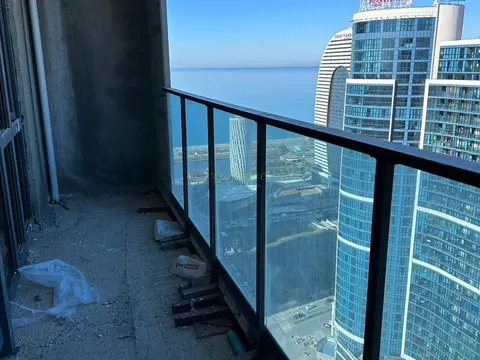 Квартира с видом на море.
