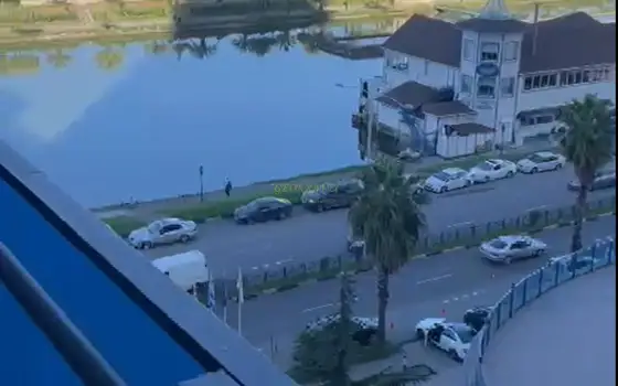 Двухкомнатная квартира возле моря в городе Батуми. - სურათი 1