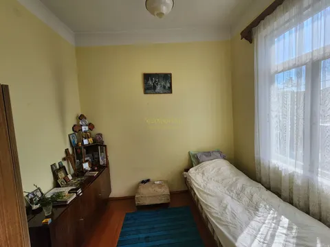 Продается двухэтажный дом в городе Кобулети.