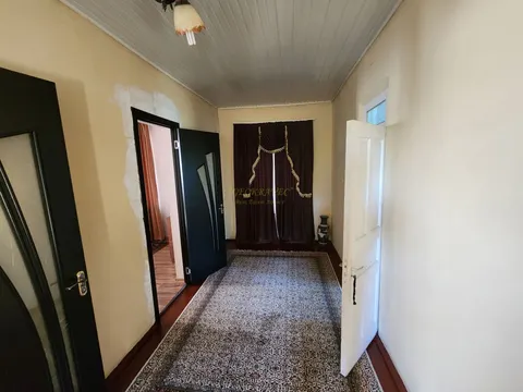 Продается двухэтажный дом в Чакви.
