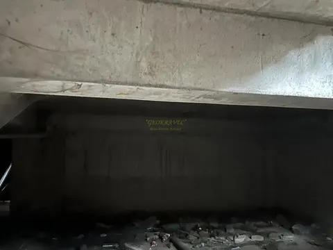 Продается коммерческое помещение в городе Батуми.