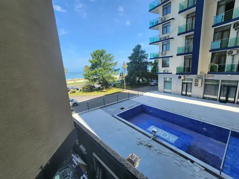 Квартира на берегу моря.
