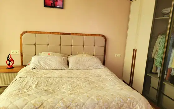Трехкомнатная квартира с ремонтом в городе Кобулети.