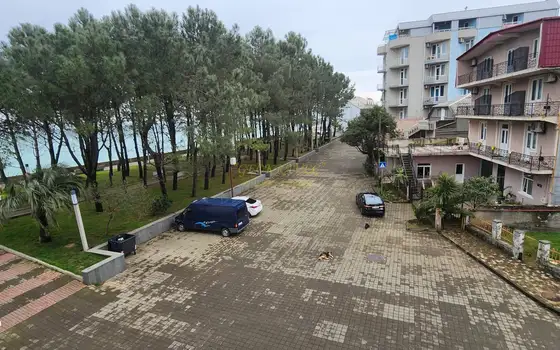 Продается квартира на берегу моря.