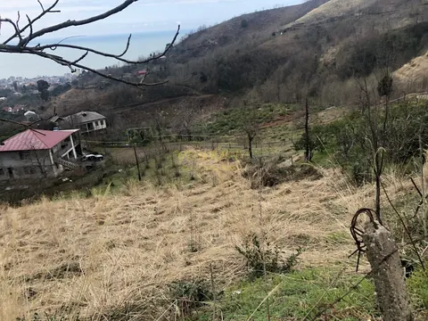 Продается земельный участок с  видом на море и горы в Махинджаури.