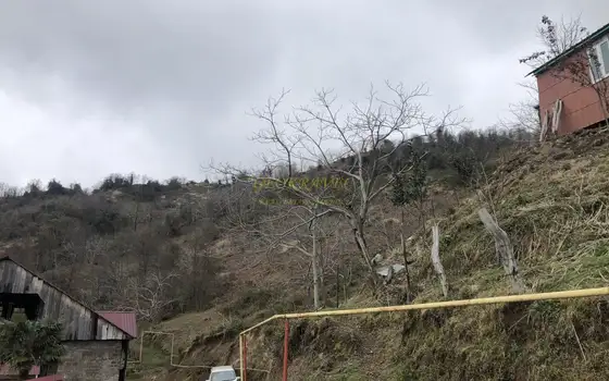Продается земельный участок с  видом на море и горы в Махинджаури.