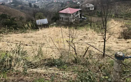 Продается земельный участок с  видом на море и горы в Махинджаури.