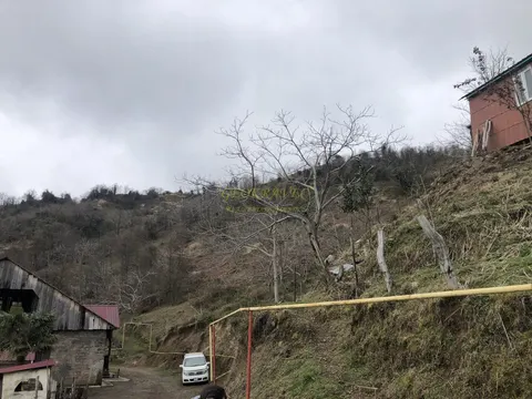 Продается земельный участок с  видом на море и горы в Махинджаури.